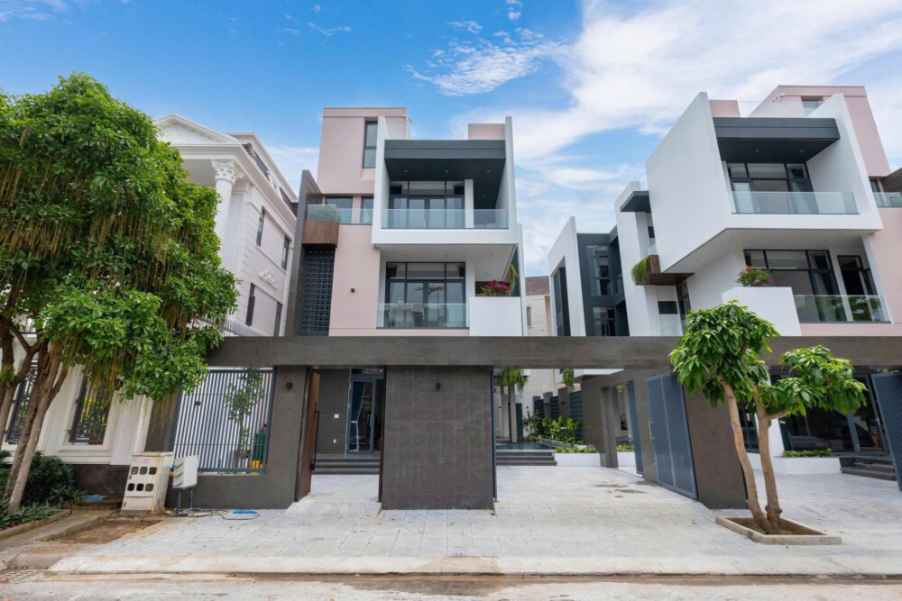 Villa 5–6 phòng ngủ cho nhóm bạn 8–12 người