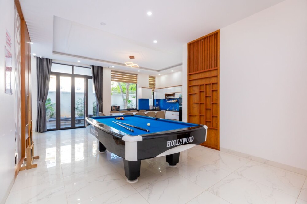 Villa Long Cung Vũng Tàu OdwinP29 - Khu vực bếp và bàn bida
