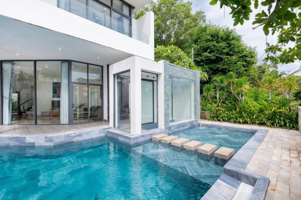 Villa Bãi Trước Vũng Tàu OdwinW05 - Khu vực hồ bơi