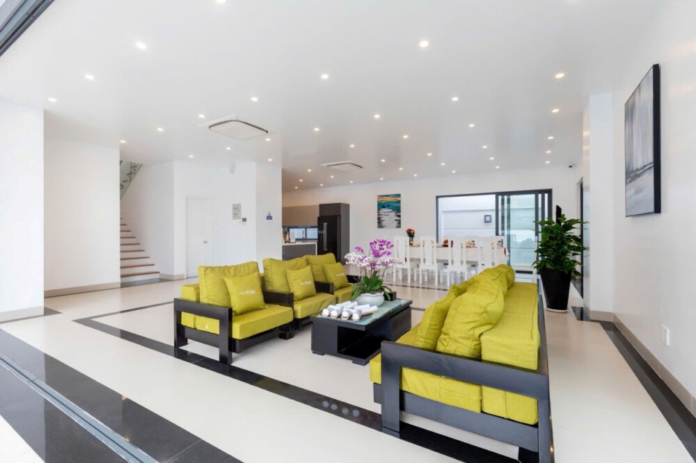 Villa Long Cung OdwinHS214 - Khu vực phòng khách