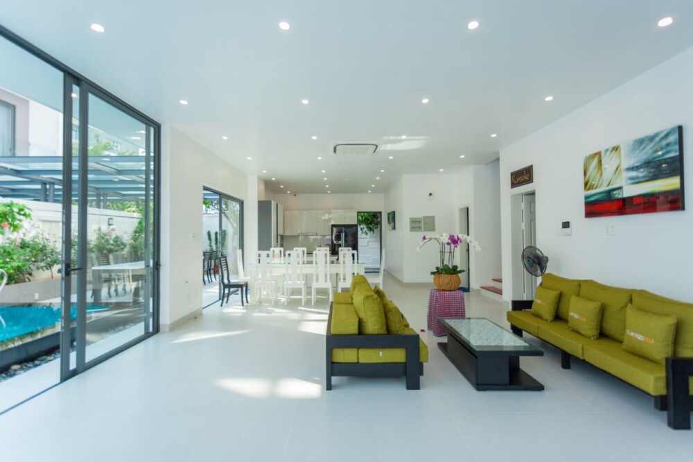 Villa Long Cung OdwinHS823 - Khu vực phòng khách
