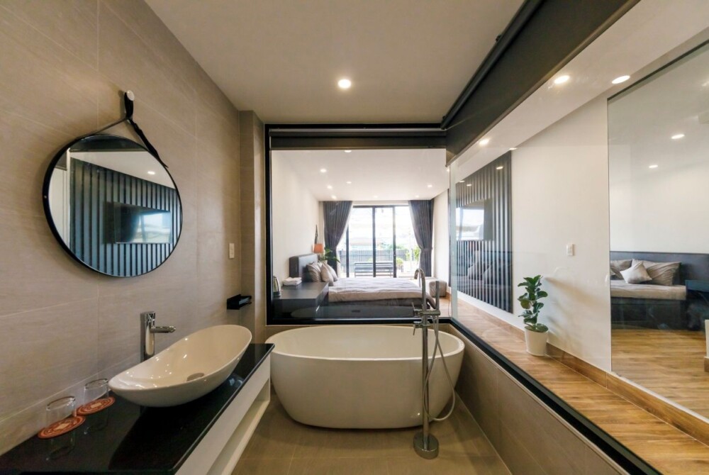 Villa Đà Lạt Odwin19 - Không gian phòng tắm và phòng ngủ