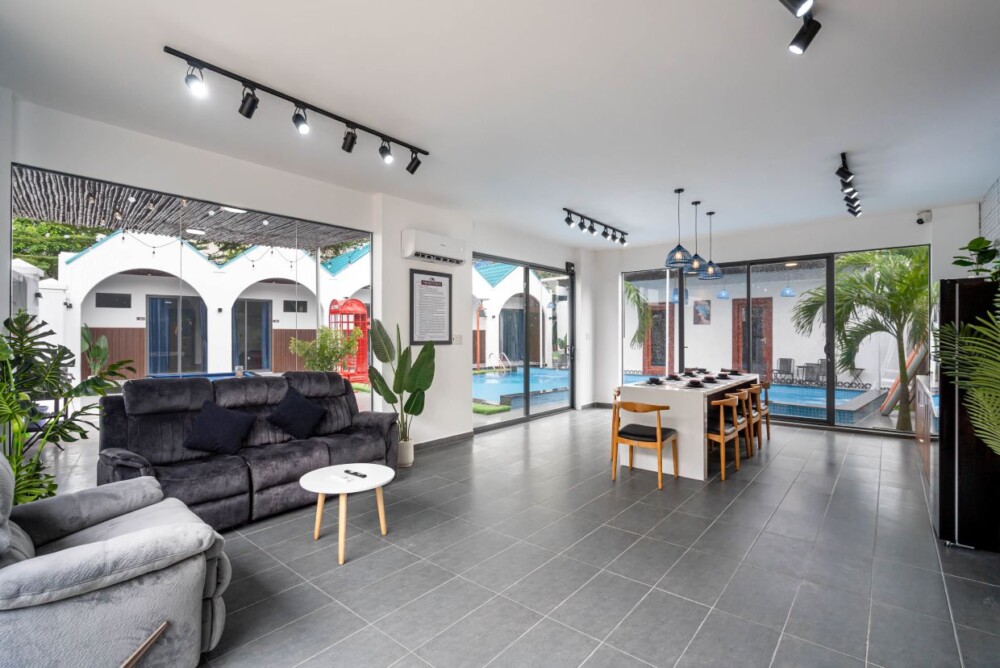 Villa Long Cung OdwinB1 - Khu vực phòng khách và bếp