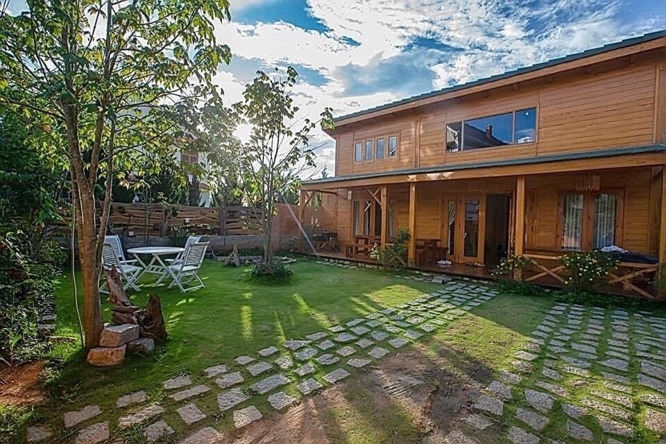 Villa Đà Lạt 3 phòng ngủ Odwin49 có sân rộng
