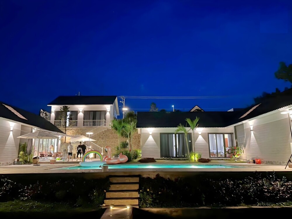 Villa Phan Thiết 6 phòng ngủ Odwin Moon