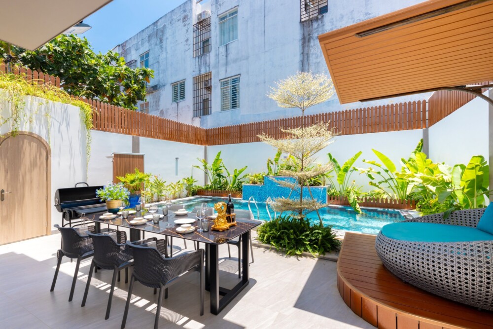 Villa Bãi sau Vũng Tàu OdwinVTS34 có hồ bơi riêng, không gian sân tổ chức BBQ
