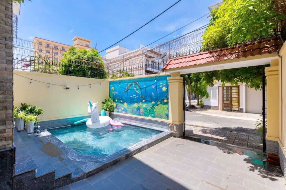 Villa Bãi Sau Vũng Tàu OdwinC17 - Khu vực sân và hồ bơi