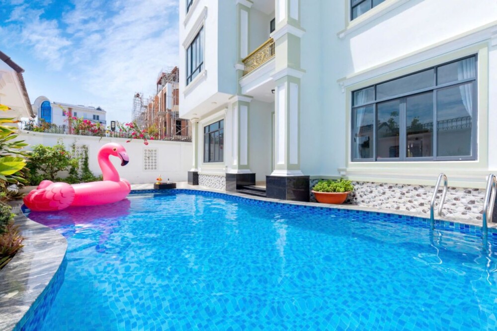 Villa Long Cung Vũng Tàu Odwin53T - Khu vực hồ bơi