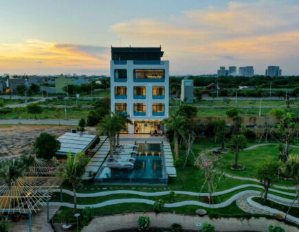 So sánh nên thuê villa hay khách sạn ở TPHCM – không gian, tiện nghi, tối ưu chi phí