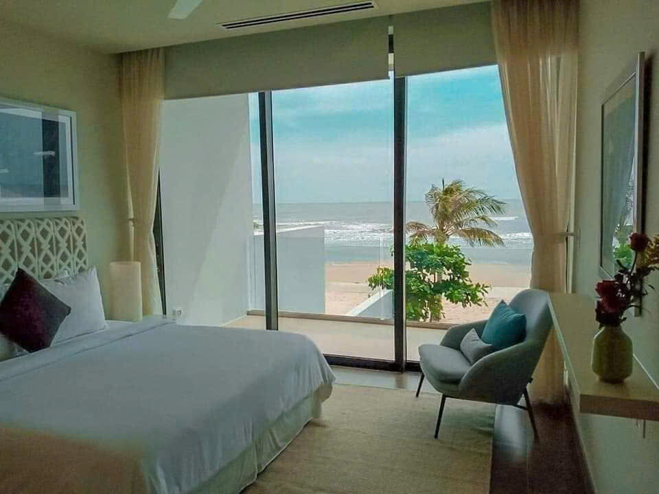 Phòng ngủ view biển, đầy đủ tiện nghi cho gia đình nghỉ ngơi