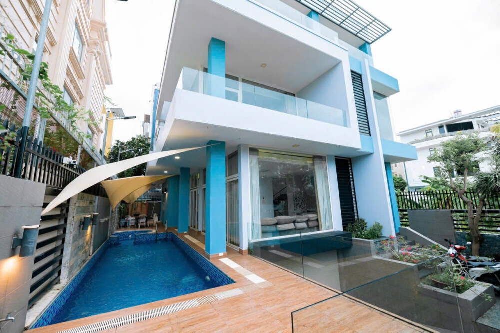 Mặt tiền villa hồ bơi Sài Gòn Odwin31