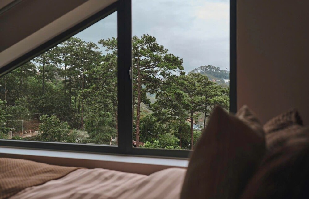 Từ phòng ngủ có view thung lũng rất đẹp tại villa Odwin DL56
