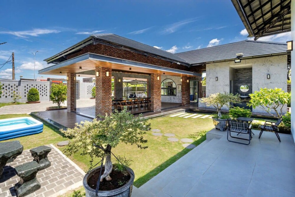 Khu vực sân vườn tại Villa Odwin Long Hải ST4