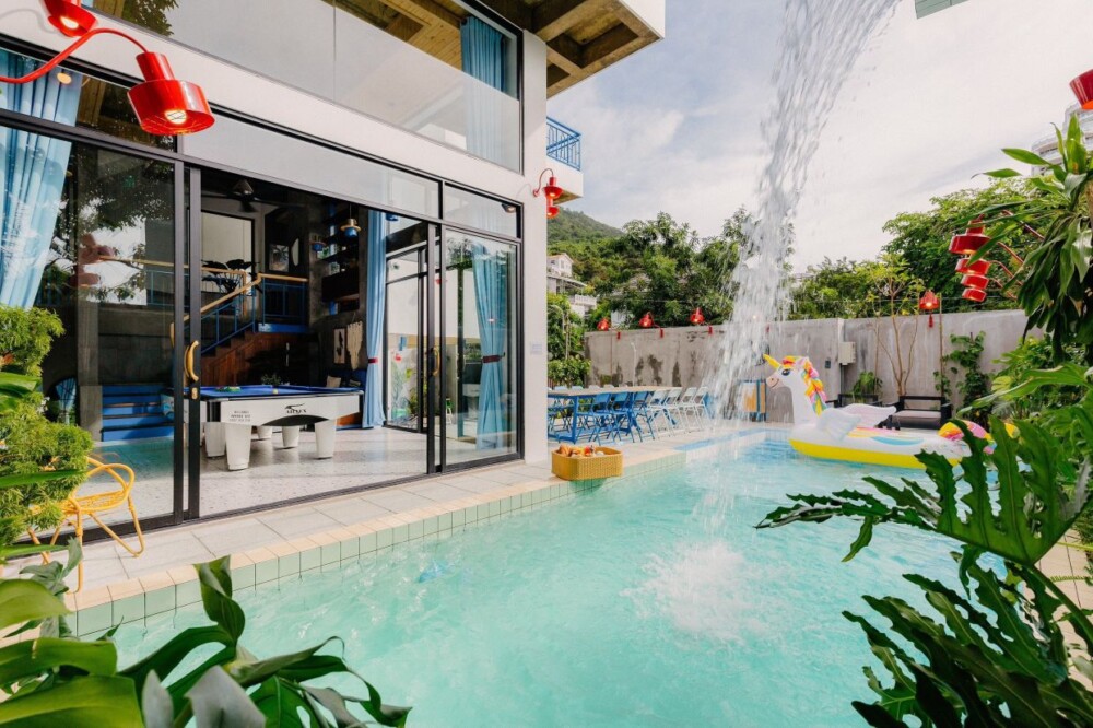 Hồ bơi tại Villa Odwin LV 96