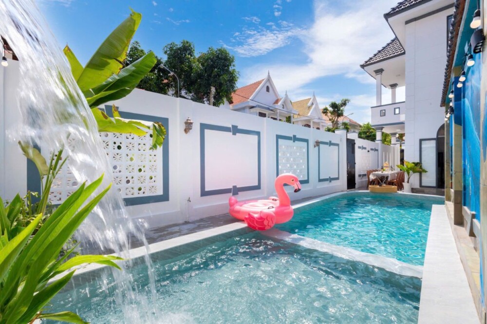 Hồ bơi tại Villa Odwin MS1
