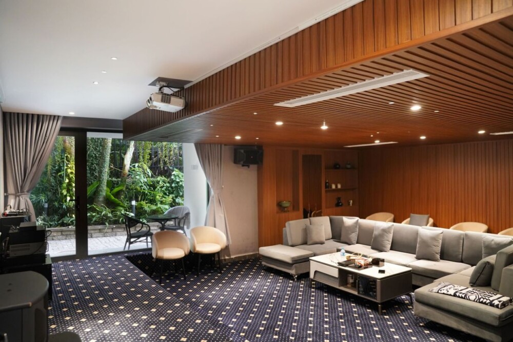 Phòng Cinema tại Villa Odwin NB 10B