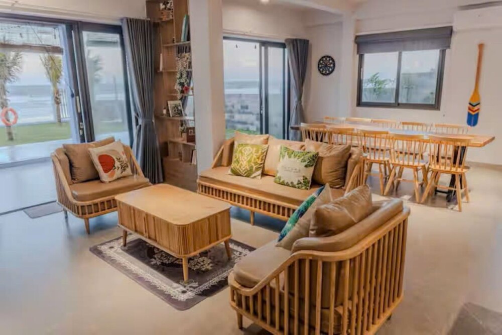 Khu vực phòng khách tại Villa Odwin PT01