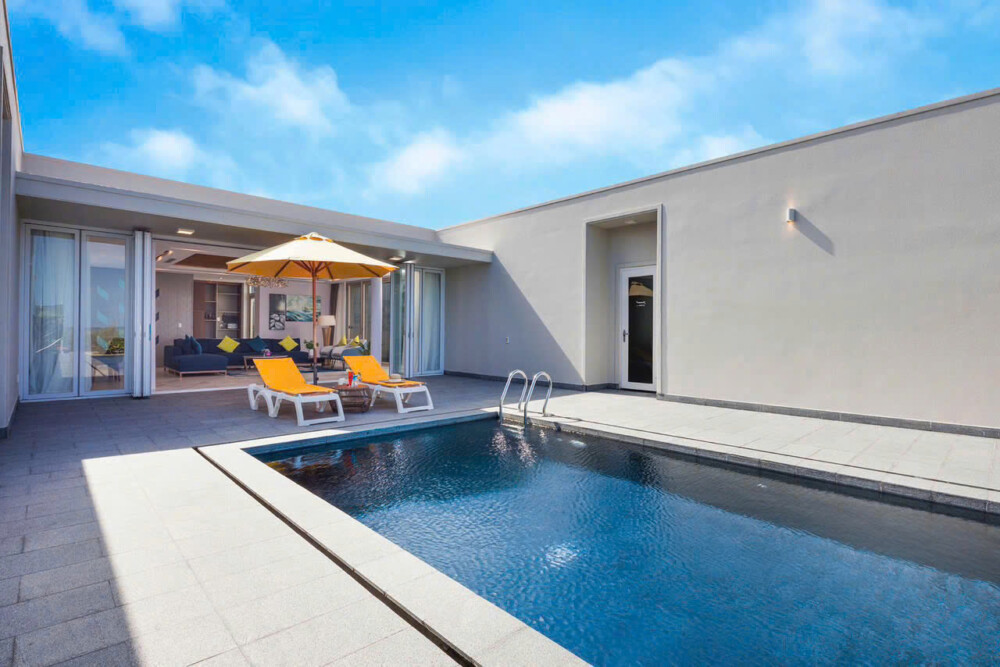 Mặt tiền villa 5PN06 sát biển