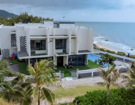 Villa Long Hải sát biển có hồ bơi riêng