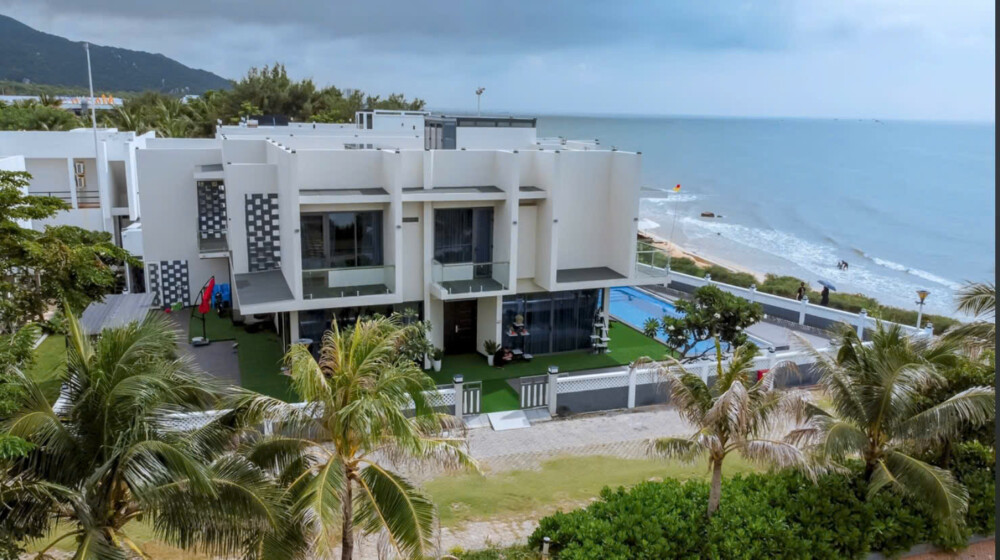 Villa Long Hải sát biển có hồ bơi riêng