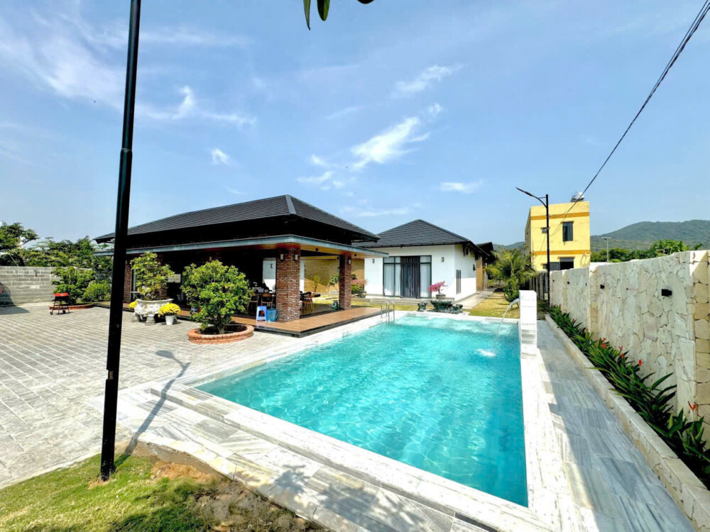 Hồ bơi villa nguyên căn ST4 Long Hải
