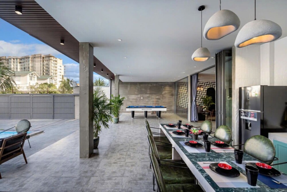 Khu vực bếp tại Villa Odwin 16HT
