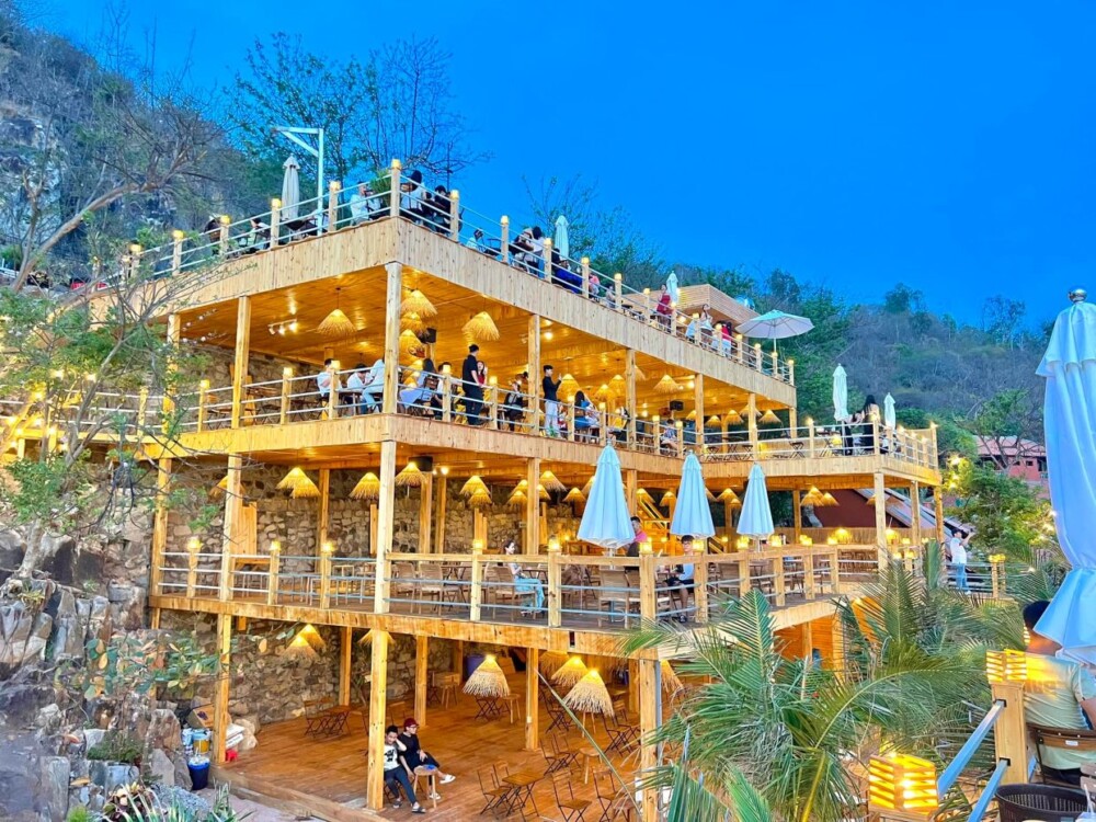 Top 5 quán cafe view biển Vũng Tàu - Sea and Sun 2