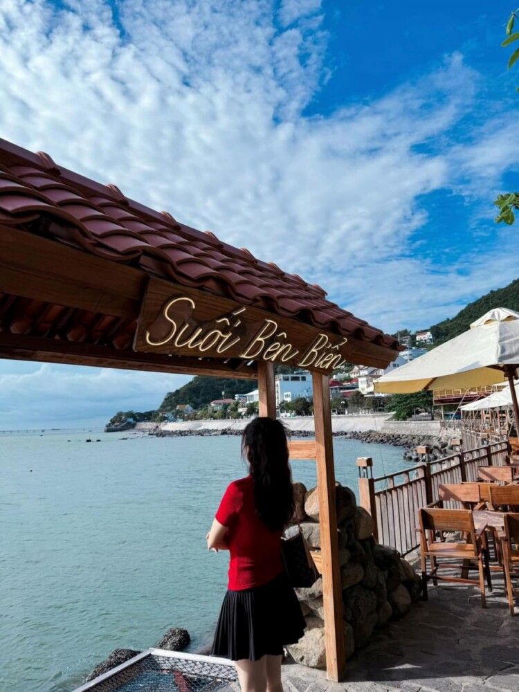 Top 5 quán cafe view biển Vũng Tàu - Suối bên biển 