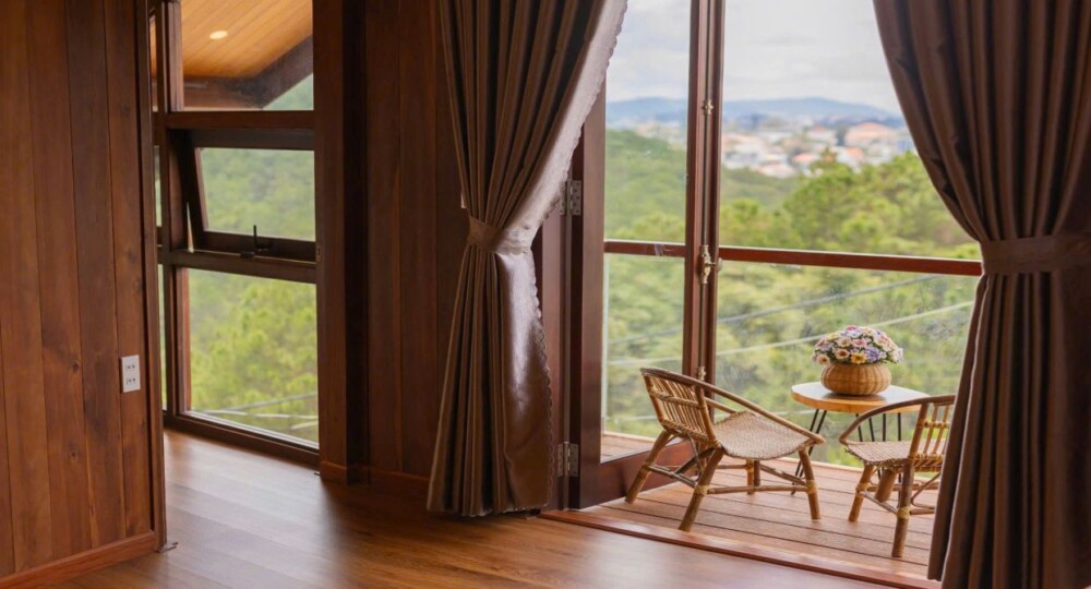 Villa Đà Lạt có ban công view đẹp