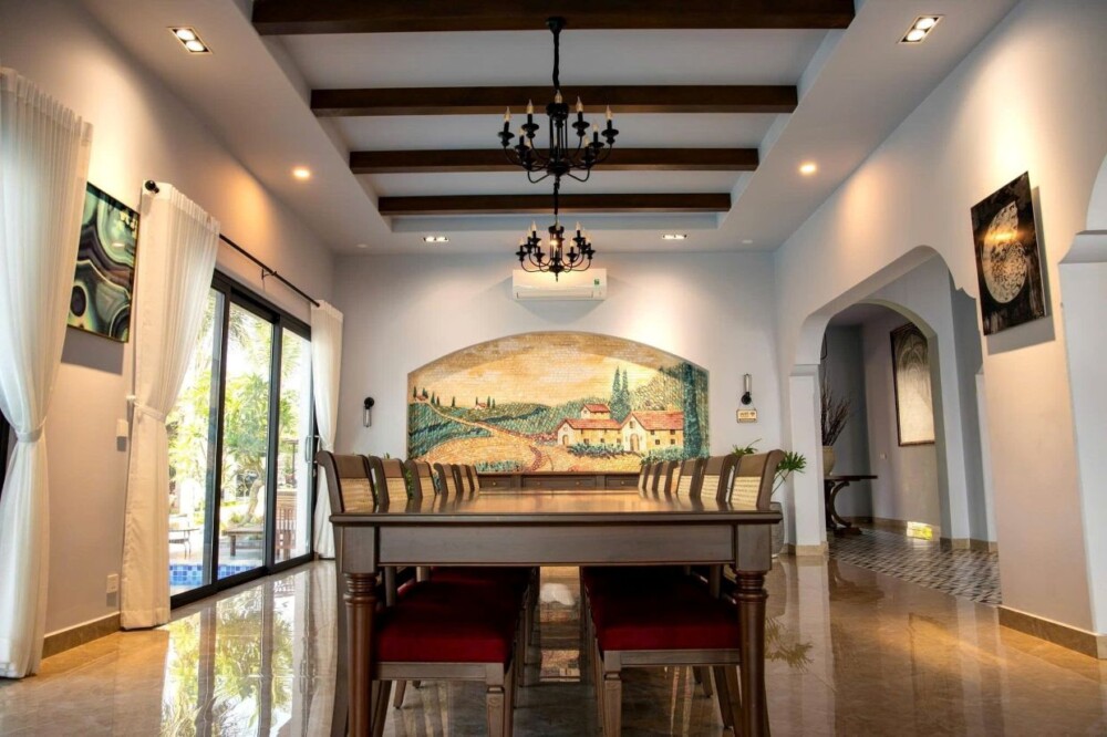Villa Odwin LM Seaview - Khu vực ăn uống