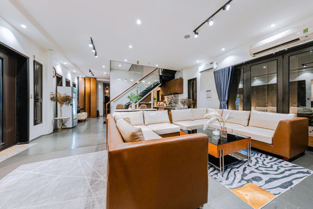 Villa Quận 2 Sài Gòn Odwin45 – Khu vực phòng khách