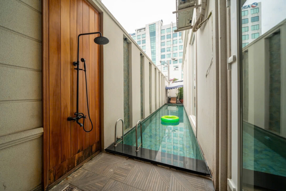 Villa Quận 2 Sài Gòn Odwin48 – Khu vực hồ bơi
