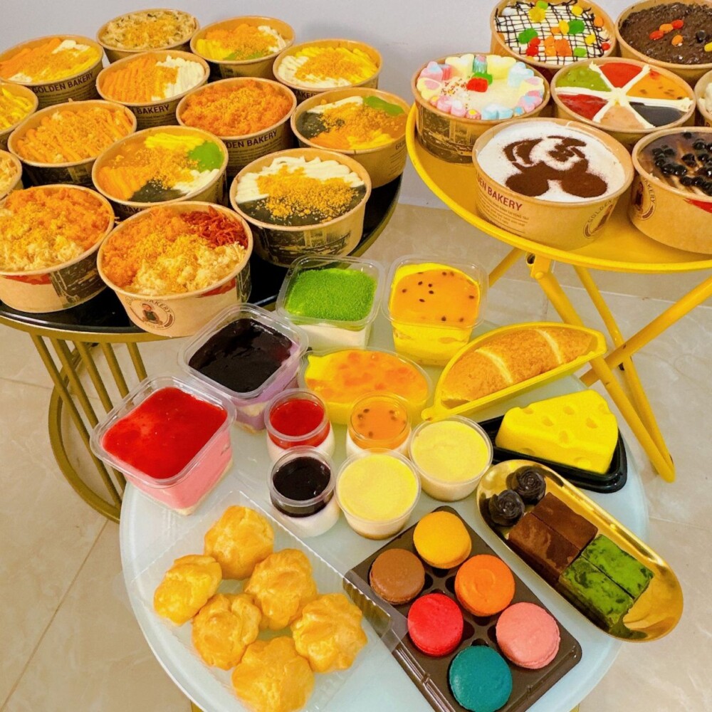 Top 9 địa điểm ăn uống Vũng Tàu - Bánh Bông Lan Trứng Muối Golden Bakery