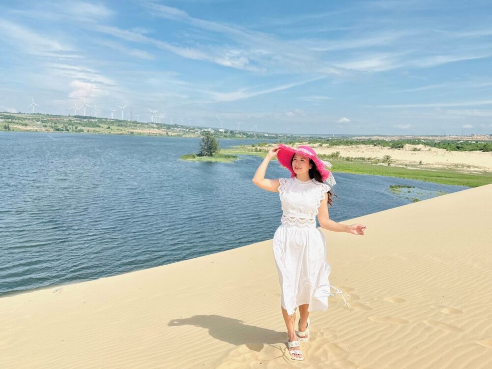 Top 9 địa điểm du lịch Mũi Né - Đồi Cát Trắng