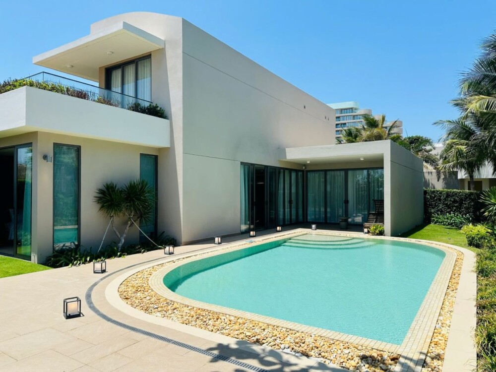 Villa Odwin Hồ Tràm 20 - Khu vực sân và hồ bơi