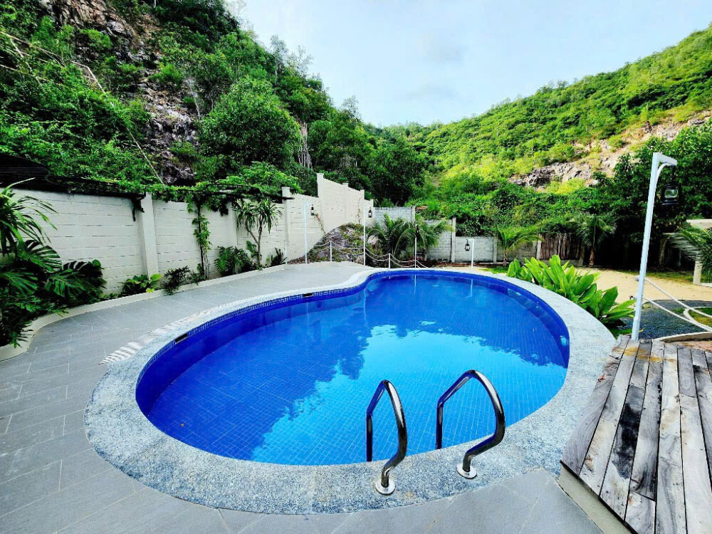Villa Nha Trang OdwinNT12 - Khu vực hồ bơi