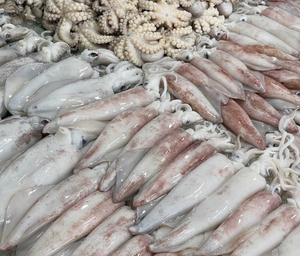 Đặc sản Vũng Tàu làm quà - Hải sản ở chợ địa phương