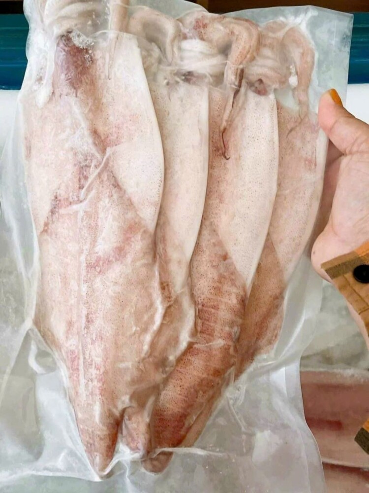 Đặc sản Vũng Tàu làm quà - Mực một nắng