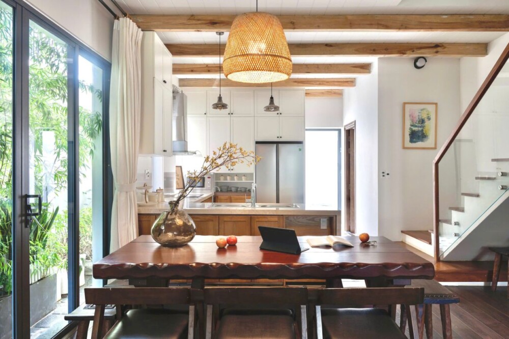 Villa Odwin Đà Lạt 60 - Khu vực phòng ăn uống và bếp