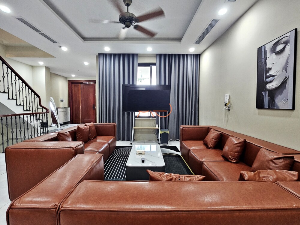 Villa Quận 2 Sài Gòn Odwin65 – Khu vực phòng khách