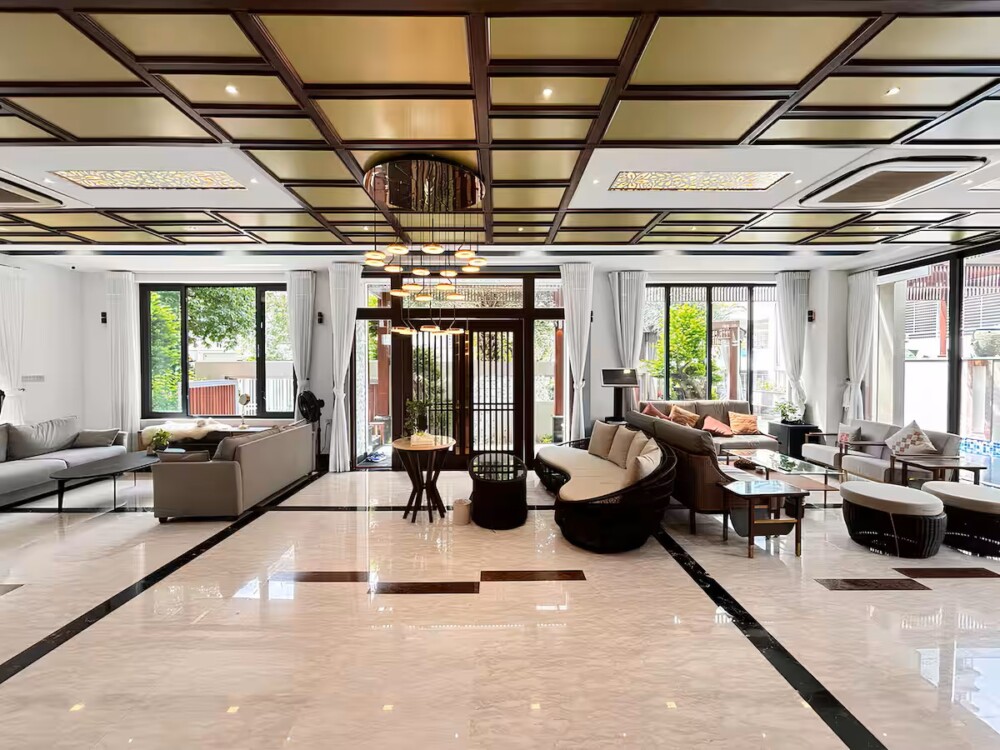 Villa Quận 7 Sài Gòn Odwin68 - Khu vực phòng khách