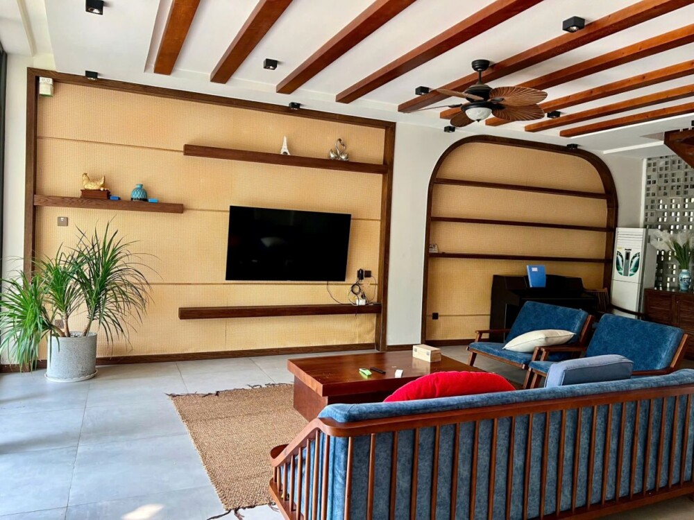 오드윈17 사이공 빌라 – 강가 전망을 감상할 수 있는 거실 공간