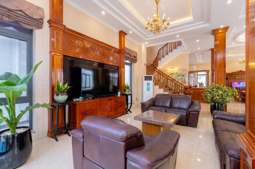 오드윈 TS B07 빌라 거실 – 넓고 편안한 공용 공간