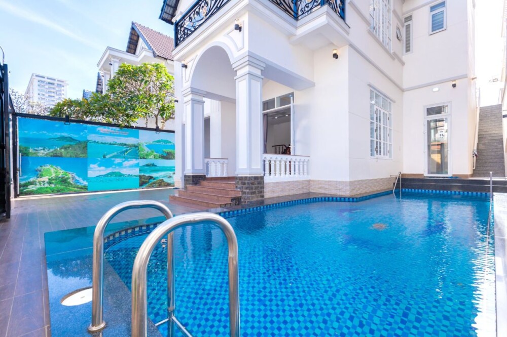 Villa Odwin 04 - Khu vực hồ bơi