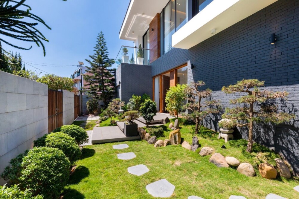 Villa Odwin Đà Lạt 26 - Khu vực sân vườn
