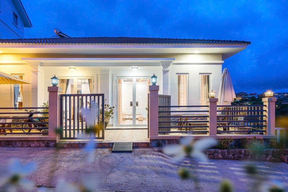 Villa Odwin Đà Lạt 59 - Khu vực sân BBQ ngoài trời