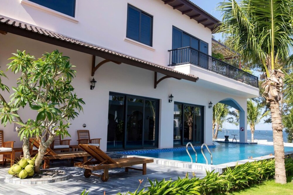 Villa Odwin LM Seaview - Khu vực hồ bơi