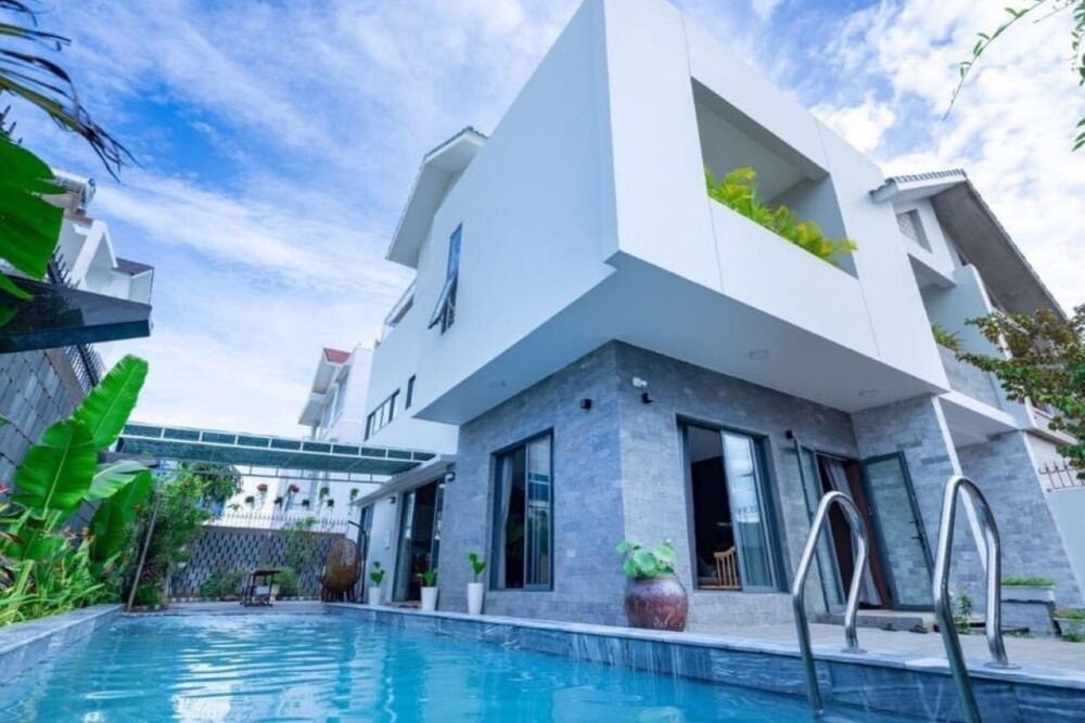 Villa Odwin P30 - Khu vực hồ bơi