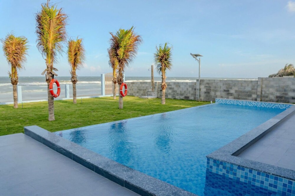 Villa Odwin PT 01 - Khu vực sân và hồ bơi