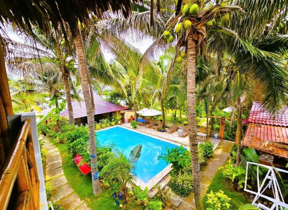 Villa Odwin PT 09 - Khu vực hồ bơi và sân vườn